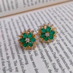 Green Flower Crystal Stud Earrings – Elegant Gold-Tone Fashion Jewelry
